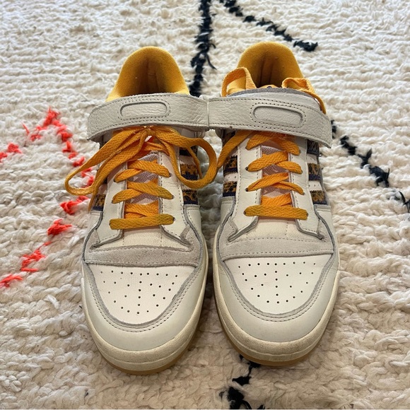 Adidas Sneakers | Forum 84 Low Shoes - Picture 3 of 8